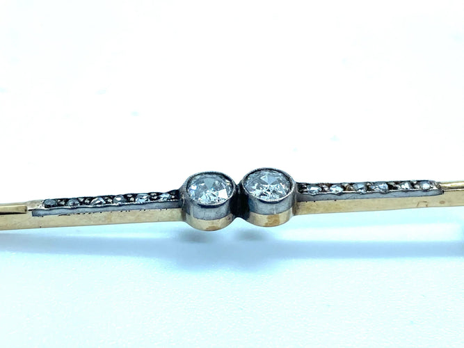 Broche Épingle à lingot en or jaune, vers 1900 58 Facettes