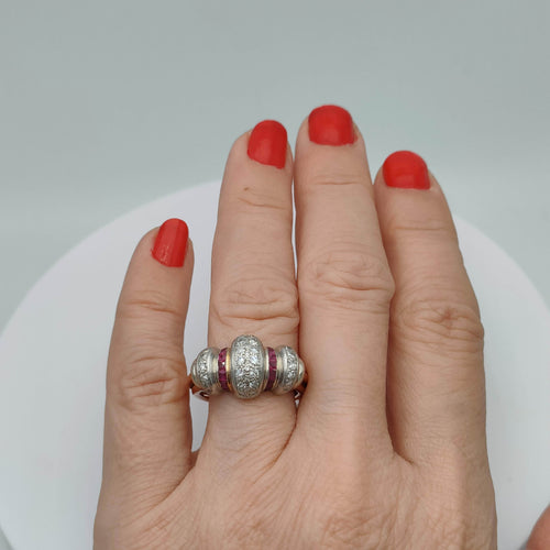 Bague 54.5 Bague Tank en or ornée de diamants et rubis 58 Facettes