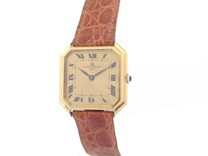 Montre vintage montre BAUME ET MERCIER 29 mm en or jaune 18k mecanique lady 58 Facettes 254182