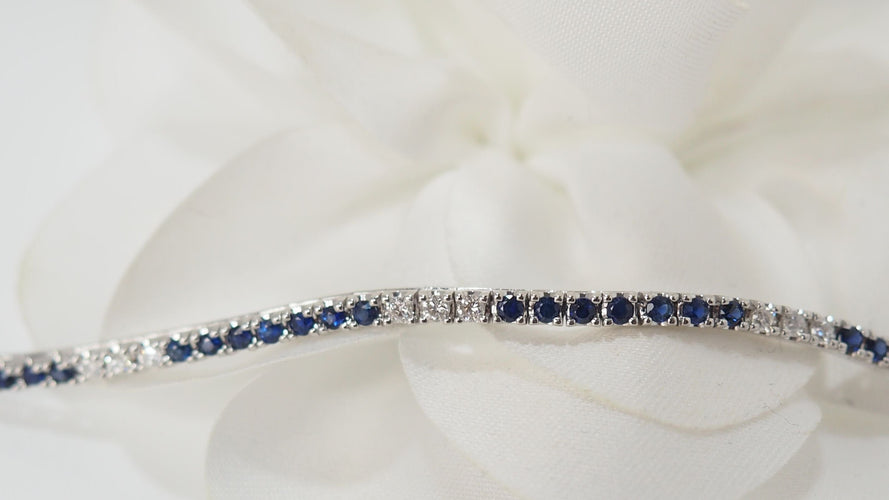 Bracelet Bracelet en or blanc saphirs et diamants 58 Facettes 32236