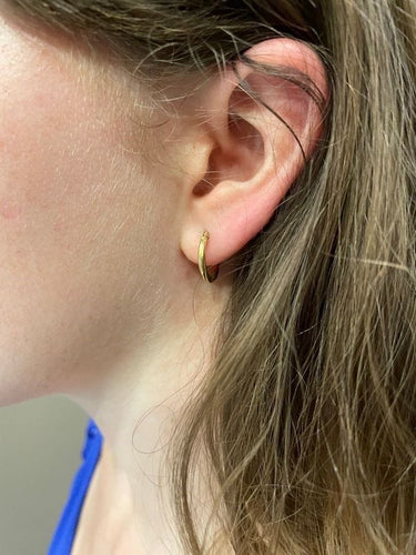 Boucles d'oreilles CRÉOLES TORSADÉES 58 Facettes 056441