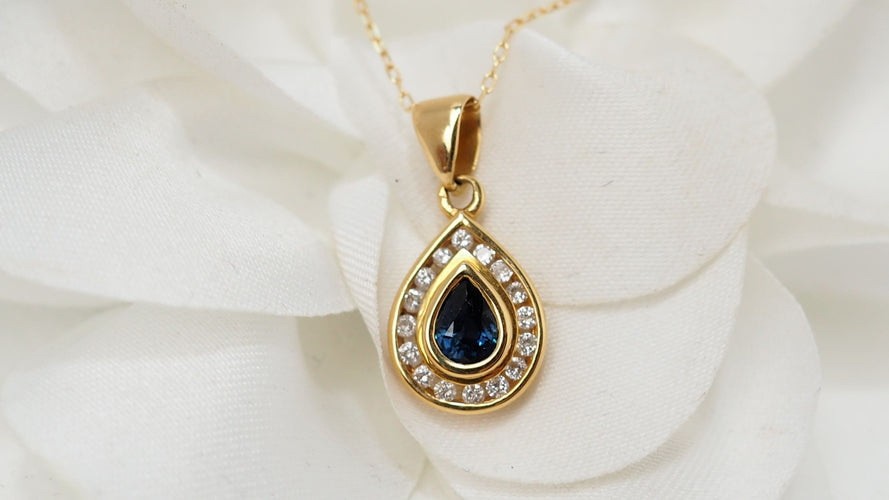 Collier Collier pendentif saphir diamants 58 Facettes 29469