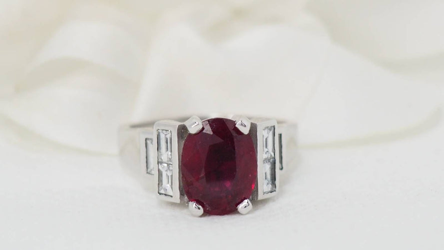Bague 54 Bague or blanc rubis diamants 58 Facettes F4962