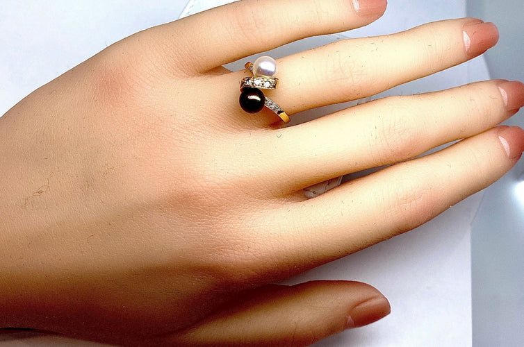 Bague 50.5 Bague en or jaune 18 carats, perle de Tahiti, perle de culture blanche et diamants 58 Facettes AB264