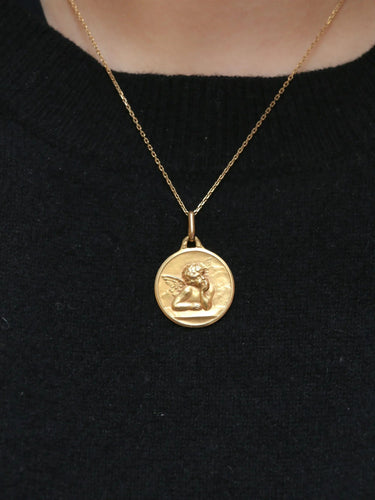 Pendentif AUGIS - Médaille Ange Raphael Or jaune années 1950 58 Facettes J247