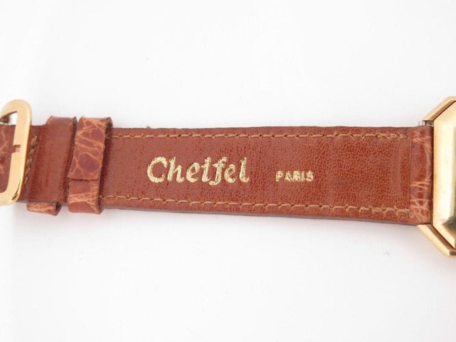 Montre vintage montre BAUME ET MERCIER 29 mm en or jaune 18k mecanique lady 58 Facettes 254182