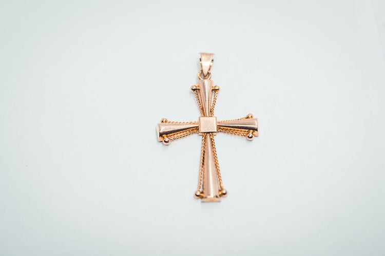 Pendentif Pendentif croix en or 58 Facettes