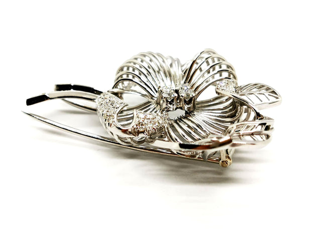 Broche Broche Fleur Or blanc Diamant 58 Facettes 1480252CN