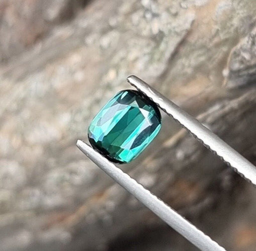 Gemstone Tourmaline bleue néon 1,31cts 58 Facettes 7