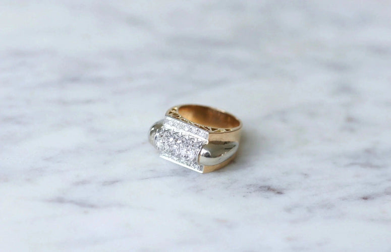 Bague Chevalière or rose et platine diamants 58 Facettes