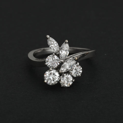 Bague Bague or gris et diamants "Bouquet Précieux" 58 Facettes 823