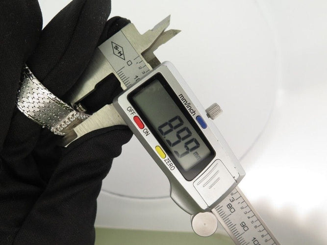 Montre vintage montre EBEL carre en or blanc 18k et diamants 0.4ct mecanique 58 Facettes 250142