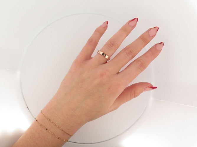 Bague 54 bague LOUIS VUITTON alliance empreinte diamant or 18k 58 Facettes 256382