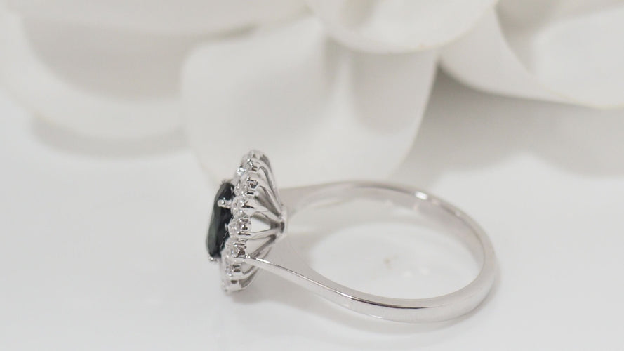 Bague 53 Bague Marguerite En Or Blanc, Saphir Et Diamants 58 Facettes 31757