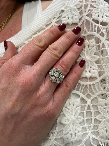 Bague BAGUE FLEUR DIAMANTS 58 Facettes 060641