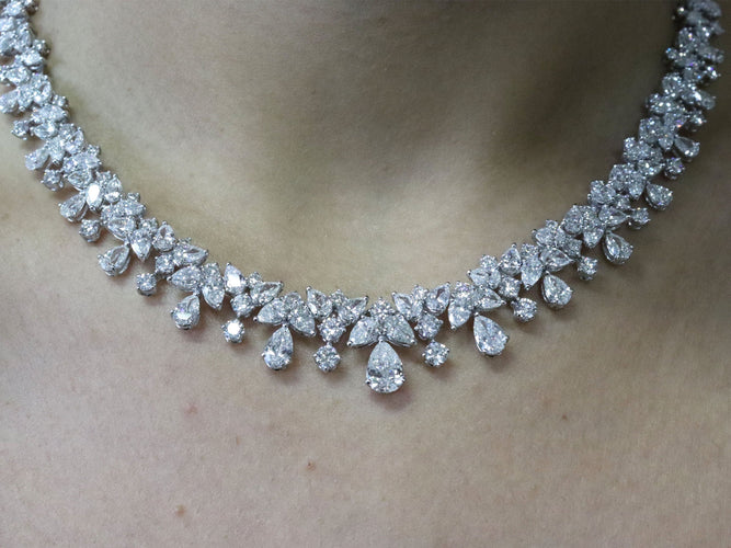 Colliers Collier Rivière Diamants Poires or blanc 58 Facettes NECK145