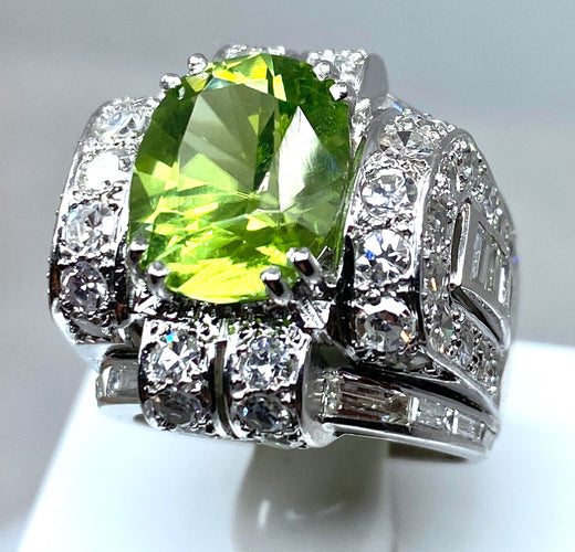 Bague Bague Art Déco Platine diamants et péridot 58 Facettes