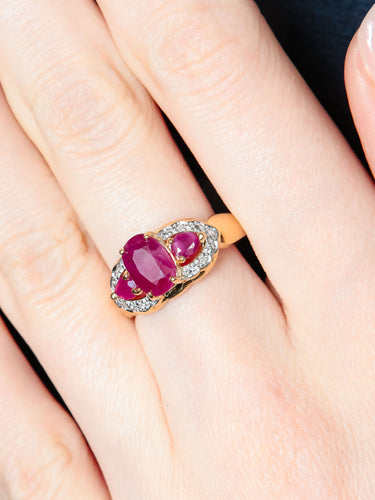 Bague Bague triptyque rubis poire et brillant or jaune 58 Facettes LP49-3