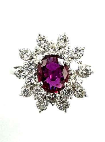 Bague 54 BUCHERER. Bague vintage or blanc, rubis et diamants 58 Facettes