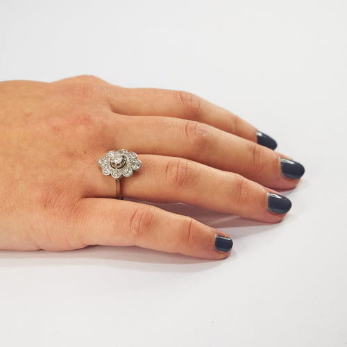 Bague Bague Marguerite Diamants Platine 58 Facettes LOT 3577