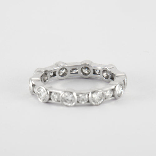 Bague 52 Bague en Or Blanc & diamants 58 Facettes