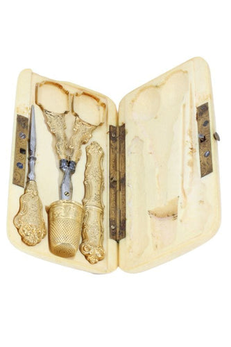 Accessoire NÉCESSAIRE A COUTURE OR ET IVOIRE 58 Facettes 055061