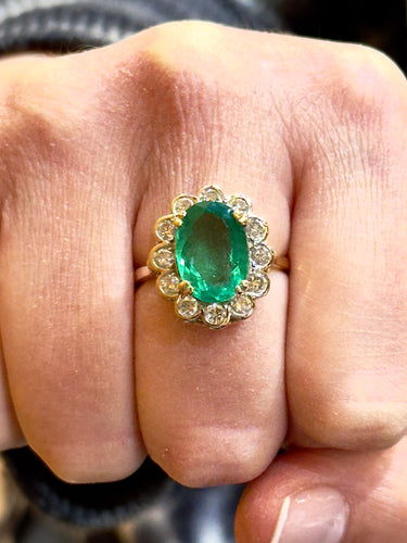 Bague 57 Bague Pompadour émeraude naturelle et diamants 58 Facettes