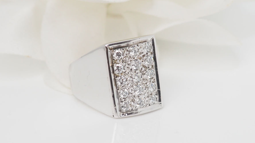 Bague 55 Bague chevalière en or blanc et diamants 58 Facettes 32492