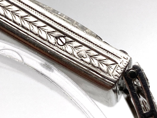 Montre Montre Art Déco diamants 2.44 cts 58 Facettes 07/07 - 16