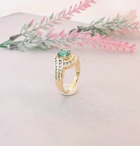 Bague Bague Emeraude Diamants Or jaune 58 Facettes AA 1488