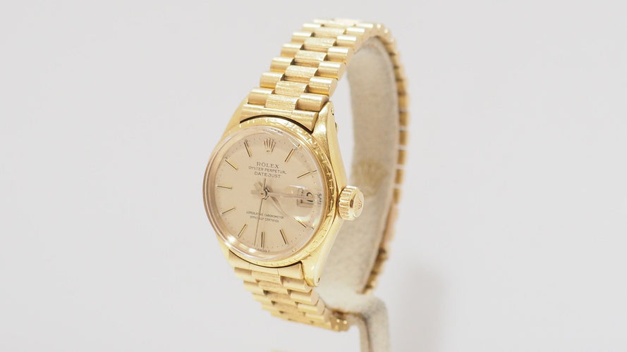 Montre 14 Montre Rolex Lady Oyster Perpetual en or jaune 18kt 58 Facettes 31934