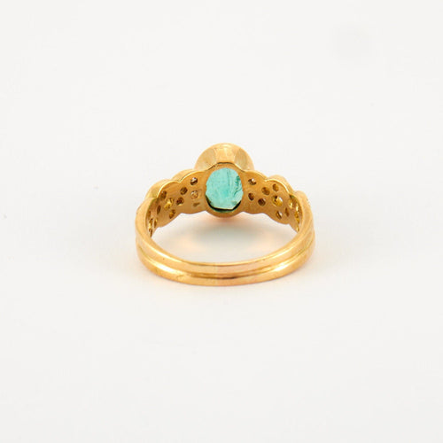 Bague 55 Bague en Or jaune, diamants & émeraude 58 Facettes