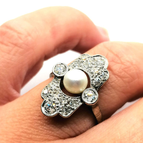 Bague Bague Art Déco diamants et perle fine 58 Facettes 3730