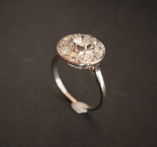 Bague 55 Bague Art Déco Diamants, Platine. 58 Facettes