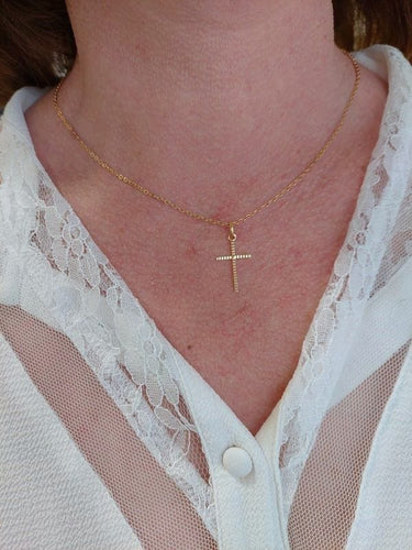 Pendentif Pendentif croix moderne Or jaune 58 Facettes 065471