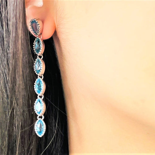 Boucles d'oreilles Boucles d'Oreilles Topazes Bleues Or blanc 58 Facettes 20400000662