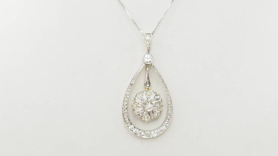 Collier Collier ancien en or et platine, diamants 58 Facettes 32561