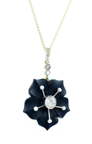 Pendentif Pendentif vers 1900 or, onyx et diamants 58 Facettes