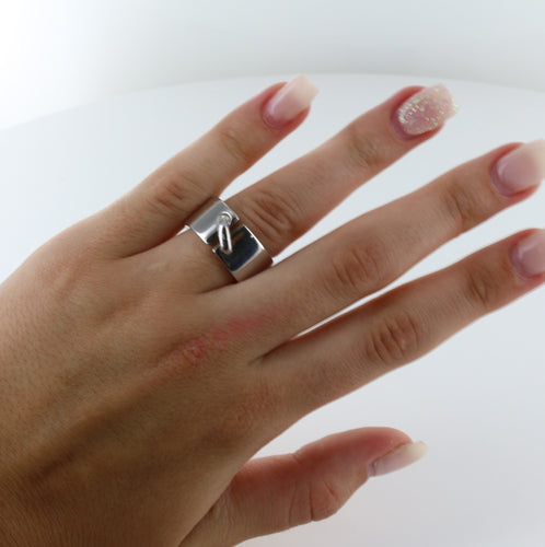 Bague 50 Bague CHAUMET " Lien" or blanc 58 Facettes