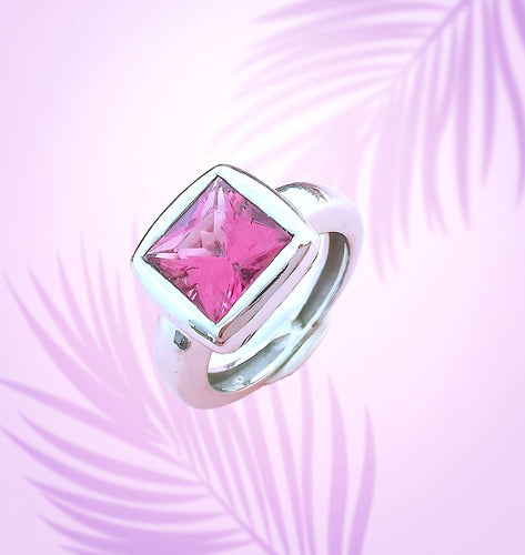 Bague 51.5 Bague Or blanc Tourmaline rose 58 Facettes AA 1628