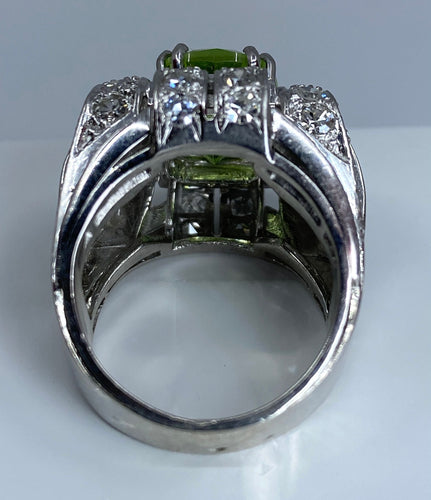Bague 51 Bague Art Déco Platine diamants et péridot 58 Facettes