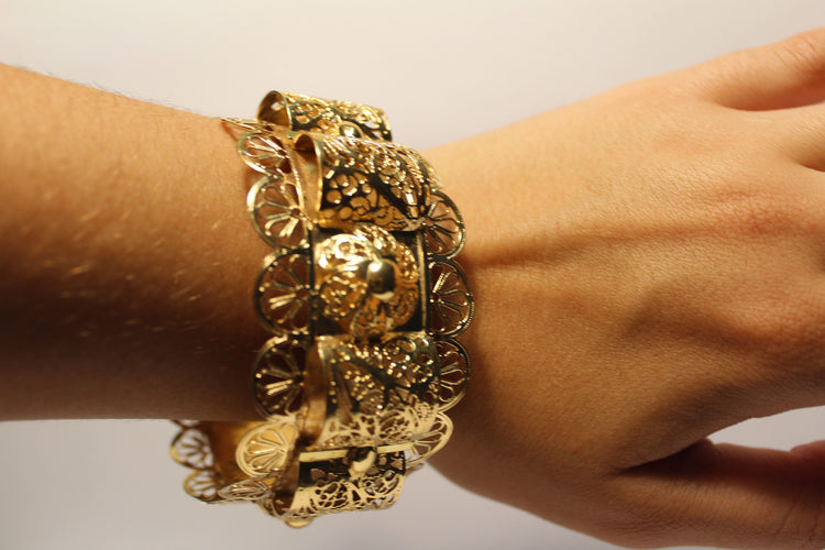 Bracelet Bracelet large Or jaune ajouré 58 Facettes 11182B