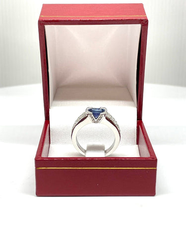 Bague Bague or blanc saphir ovale et diamants 58 Facettes