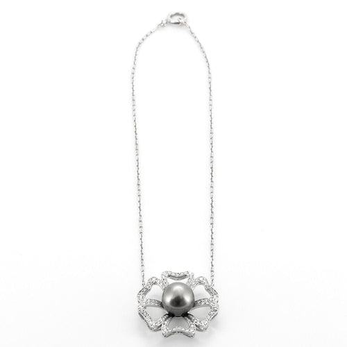Collier Collier fleur Or blanc Diamants Perle 58 Facettes