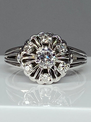 Bague 63 Bague Or blanc, diamants 58 Facettes