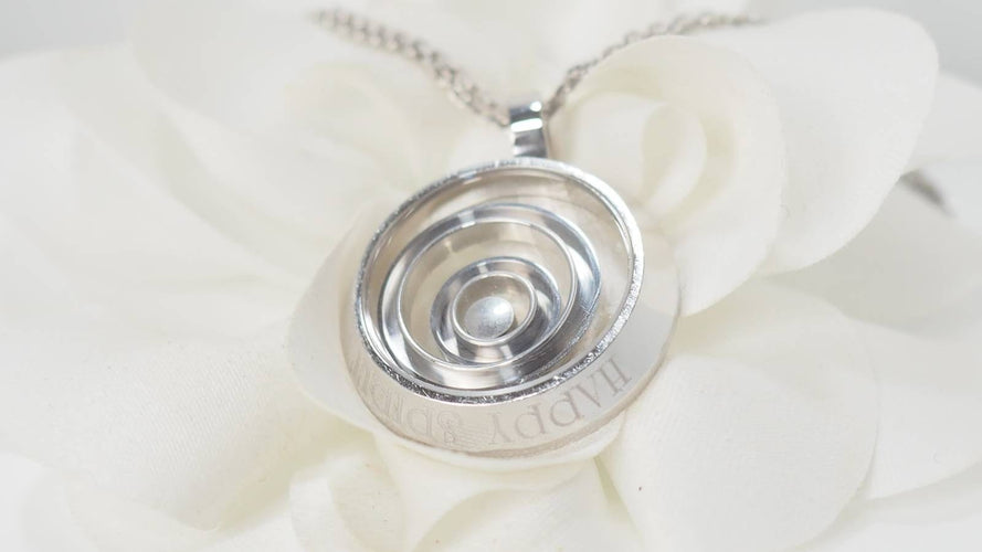 Collier Chopard - chopard Happy Spirit en or blanc et diamant 58 Facettes 32210