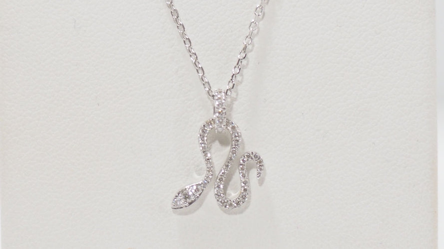 Collier Collier Messika "snake" en or blanc et diamants 58 Facettes 32005