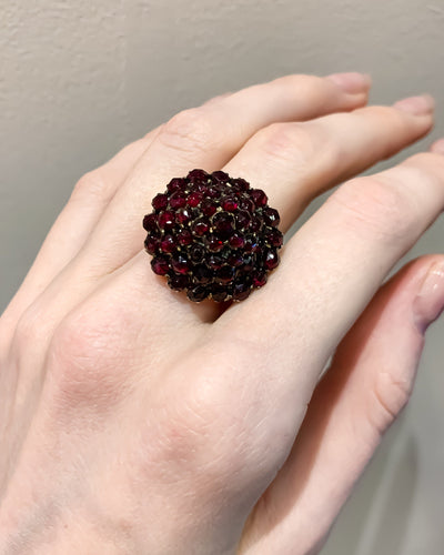 Bague 54 Bague Pyramide Grenats 58 Facettes