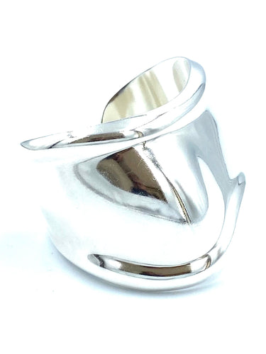 Bracelet Tiffany’s. Elsa Peretti. Bracelet manchette Bone small 58 Facettes