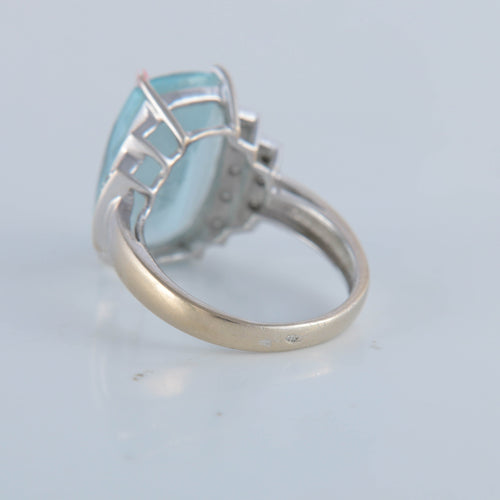 Bague 54 Bague or blanc aigue-marine 58 Facettes